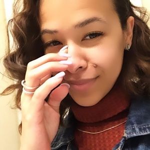 Meet your Posher, Celia